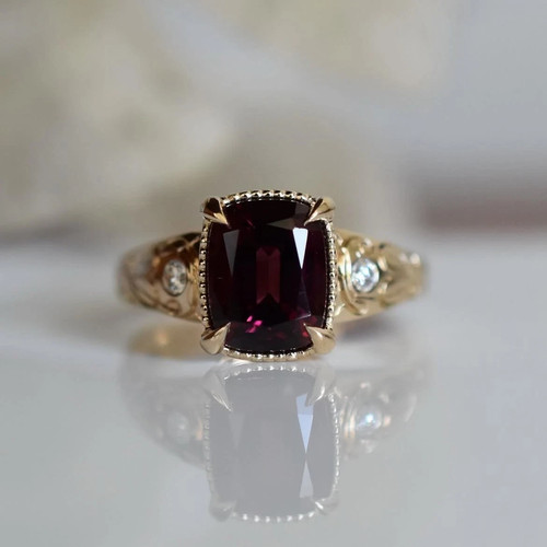 Cushion cut natural - cushion,