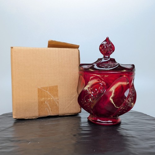 Fenton paisley swirl lidded - fenton,